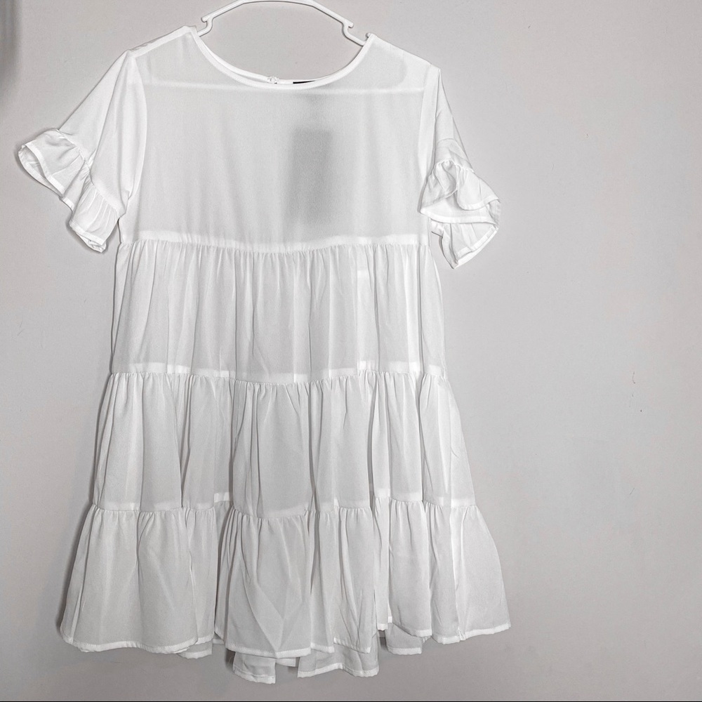 WHITE LAYERED SHIFT DRESS —
